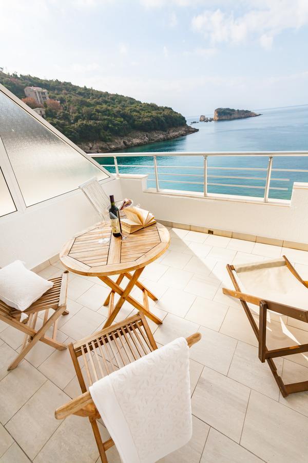 Vongola Apartment Utjeha Bagian luar foto