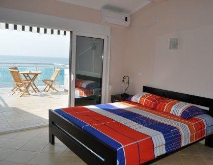 Vongola Apartment Utjeha Bagian luar foto